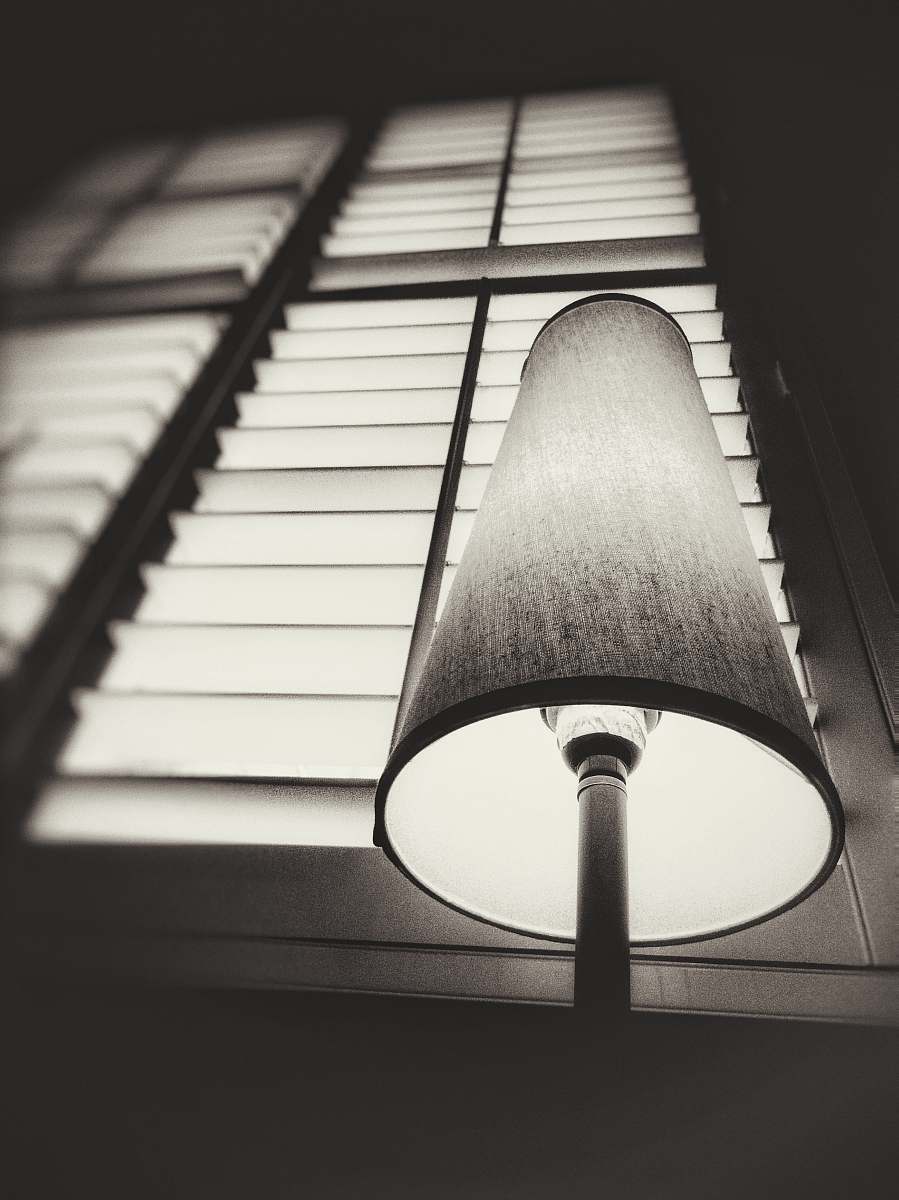 san francisco grayscale photography of table lamp lamp